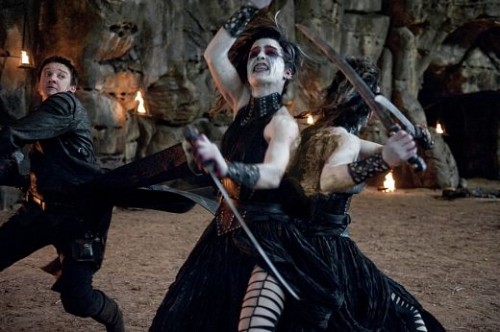 Jeremy-Renner-in-Hansel-and-Gretel-Witch-Hunters-2013-Movie-Image-2