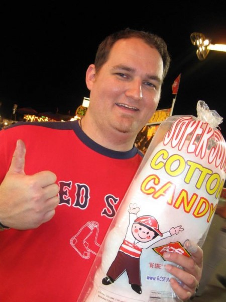 patrick-ohlde-super-bag-cotton-candy-thumbs-up