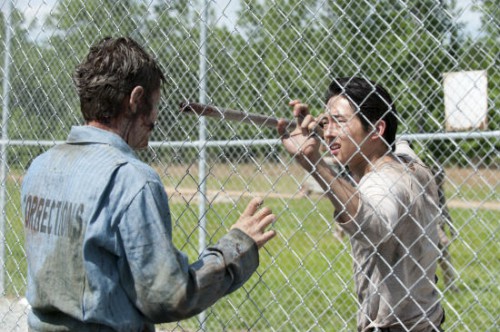 steven-yeun-glenn-walking-dead-seed-season-3-premiere-amc