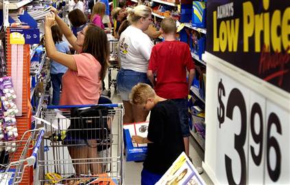 walmart-back-to-school-rush